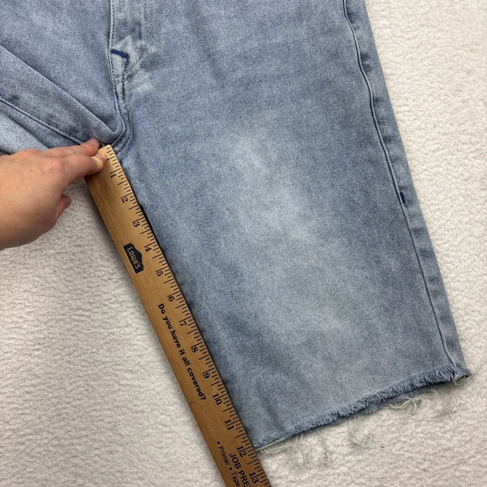 True Religion shorts excellent
